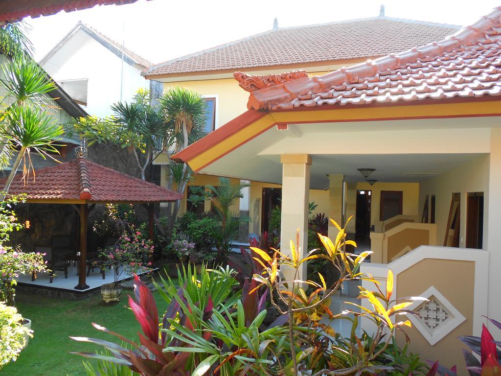 Hotel Grand Wijaya Singaraja Exterior foto