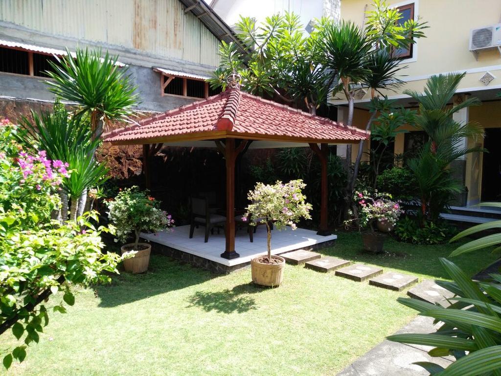 Hotel Grand Wijaya Singaraja Exterior foto