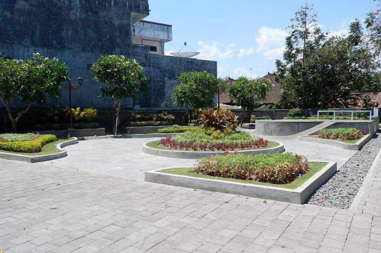 Hotel Grand Wijaya Singaraja Exterior foto