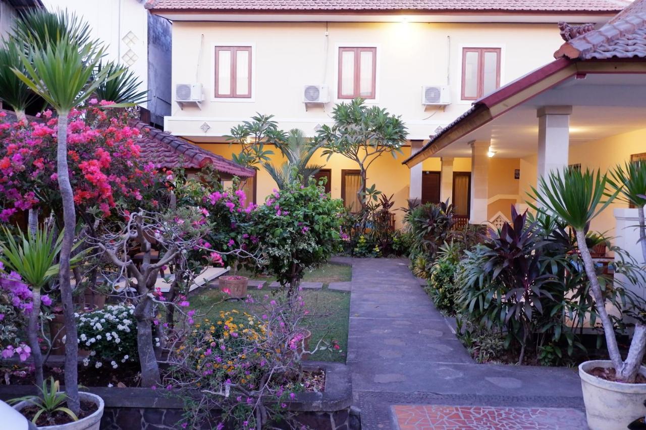 Hotel Grand Wijaya Singaraja Exterior foto